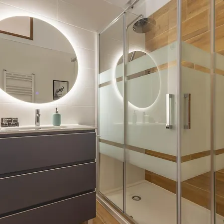 Centro - Jacuzzi - Parking Privado - Wifi - Playas Апартаменты