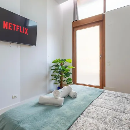 Centro - Jacuzzi - Parking Privado - Wifi - Playas Апартаменты *