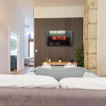 Апартаменты Centro - Jacuzzi - Parking Privado - Wifi - Playas Сантандер